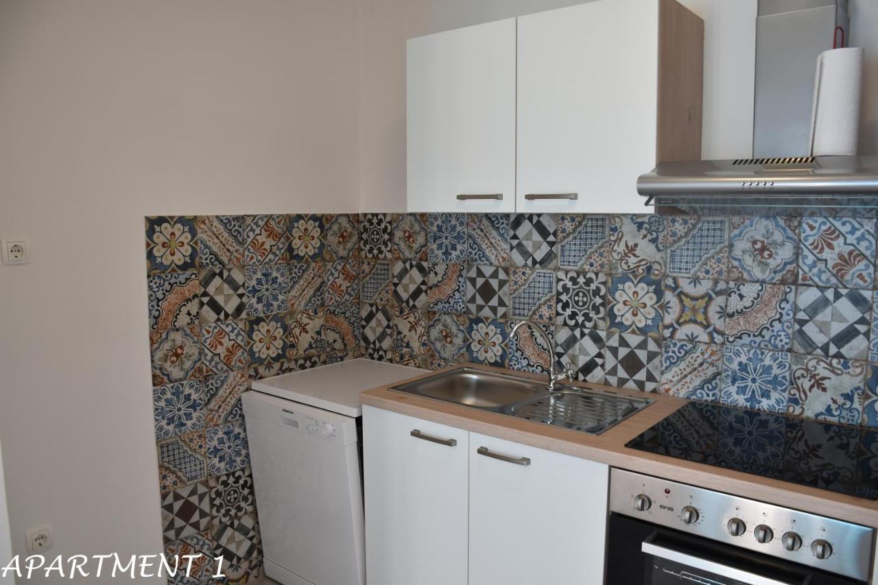 Apartments Luka トロギール エクステリア 写真