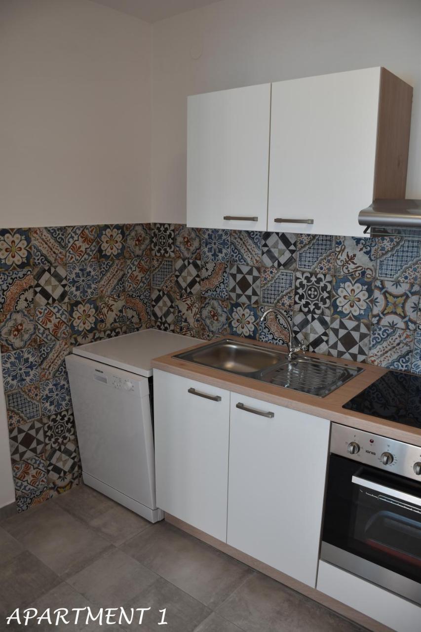 Apartments Luka トロギール エクステリア 写真