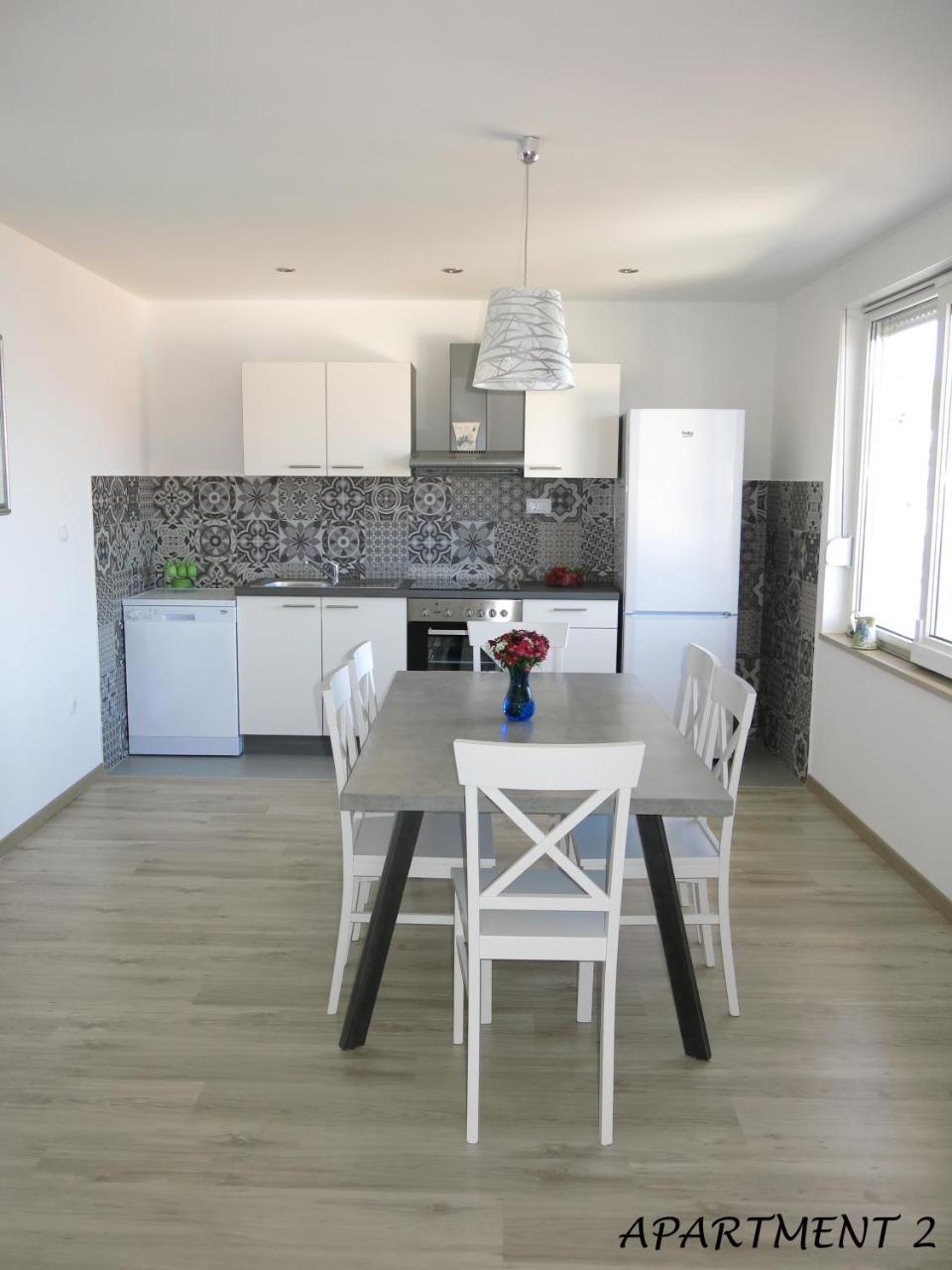 Apartments Luka トロギール エクステリア 写真